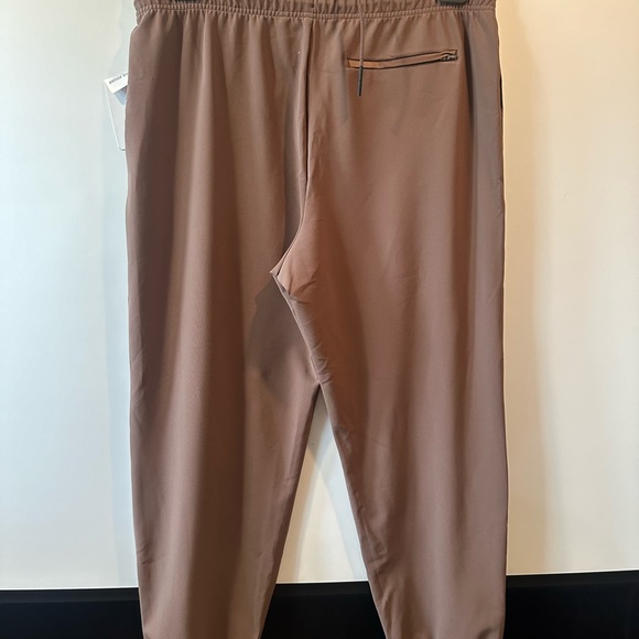 Athleta Metropolis Primatwill Jogger Lifestyle Travel Pant #530639 NWT! 12 - Picture 7 of 10